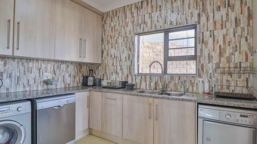 5 Bedroom Property for Sale in Dana Bay Western Cape